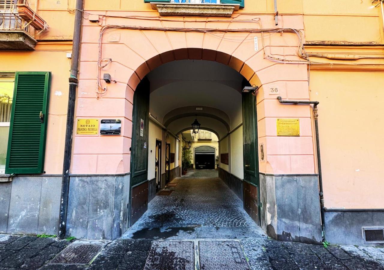Metro Amedeo - Stanza Privata Con Vasca Idromassaggio Leilighet Napoli Eksteriør bilde